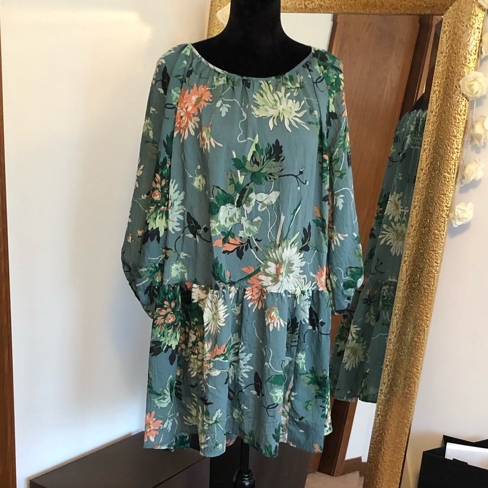 H&M VOILE GREEEN MINI DRESSES